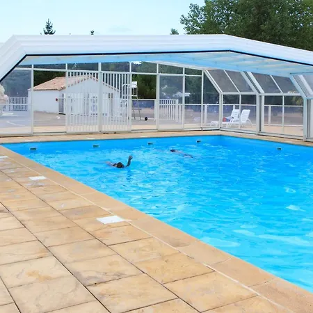 Campsite Domaine Du Collet**** *